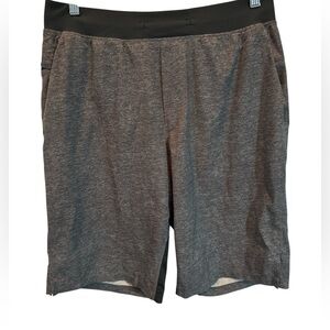 Lululemon Mens Heather Gray Unlined Train Performance Shorts 11" Size L Stretch